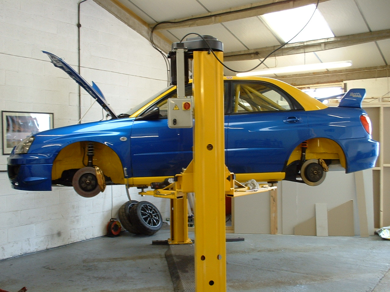 S44_on_lift.JPG